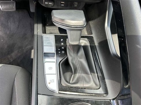 Certified 2024 Hyundai Elantra SEL w/ Convenience Package image 24