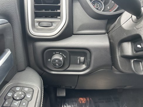 New 2025 RAM 3500 Big Horn image 23