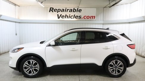 Used 2020 Ford Escape SEL image 1