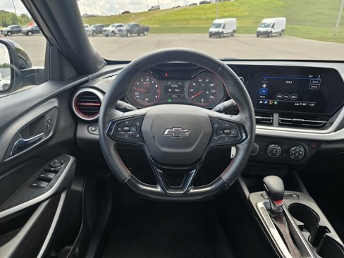 Used 2024 Chevrolet Trax RS image 27