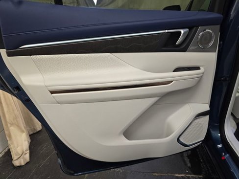 New 2026 Buick Enclave Avenir w/ LPO, Floor Liner Package image 25