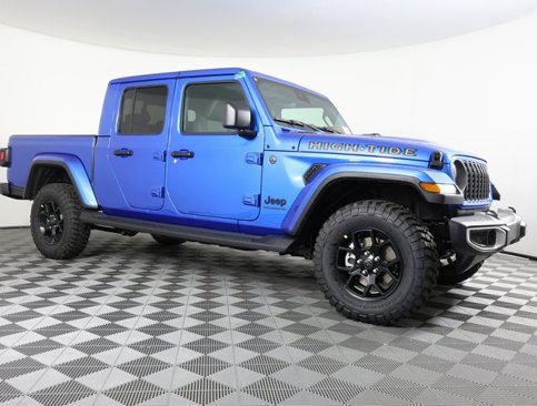 New 2025 Jeep Gladiator Sport image 3