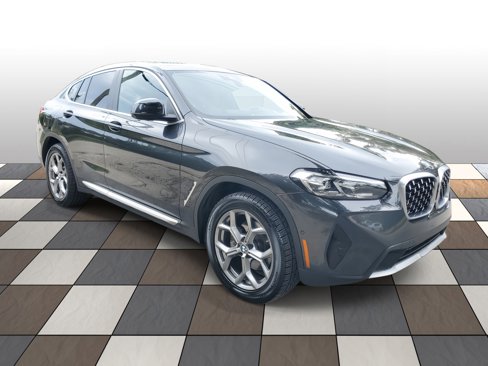 Used 2024 BMW X4 xDrive30i image 3