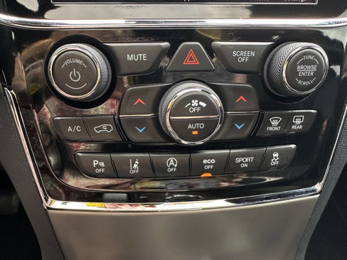 Used 2020 Jeep Grand Cherokee Altitude image 27