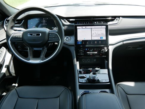 New 2025 Jeep Grand Cherokee Limited 4xe image 10
