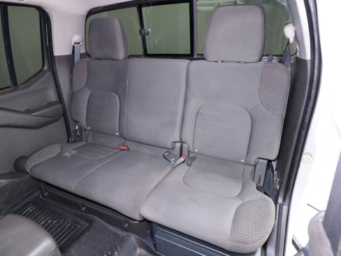 Used 2018 Nissan Frontier PRO-4X image 19