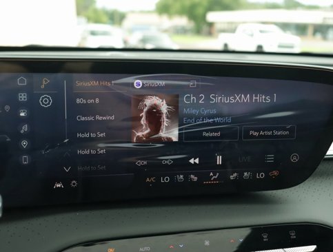 New 2026 Buick Enclave Avenir w/ LPO, All-Weather Package image 14