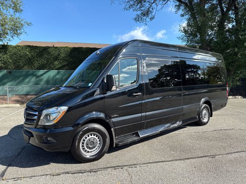 Used 2017 Mercedes-Benz Sprinter 2500 image 2