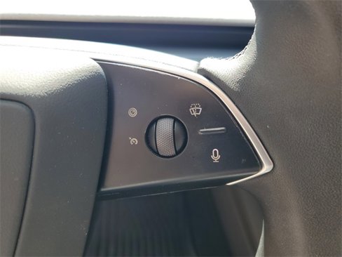 Used 2024 Tesla Model 3 Standard Range image 18