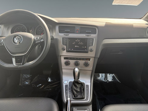 Used 2017 Volkswagen Golf Wolfsburg Edition image 12