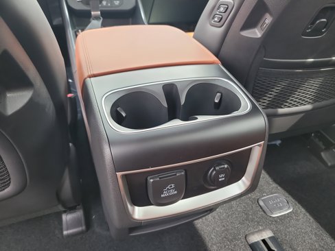 New 2026 Kia Carnival SX image 11