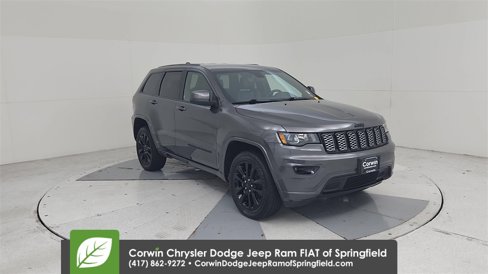 Certified 2020 Jeep Grand Cherokee Altitude image 3