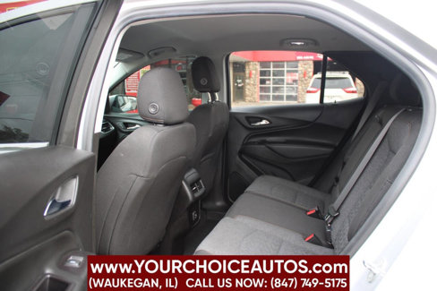 Used 2022 Chevrolet Equinox LT w/ Driver Convenience Package image 11