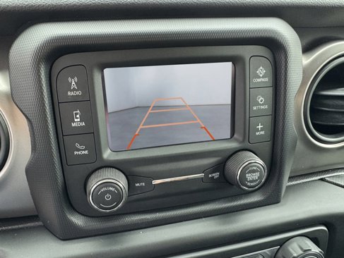 Used 2019 Jeep Wrangler Sport image 15