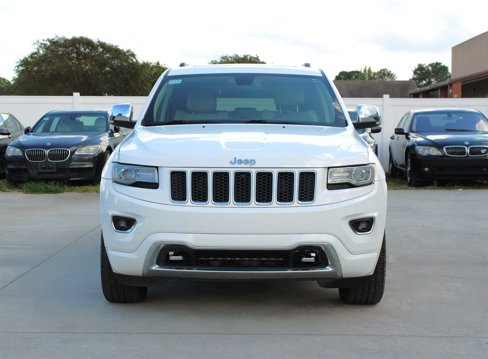 Used 2014 Jeep Grand Cherokee Overland w/ Trailer Tow Group IV image 2