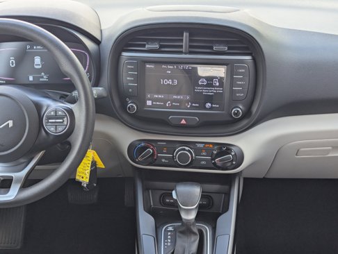 Certified 2023 Kia Soul LX image 14
