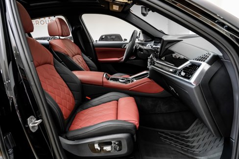 Used 2025 BMW X6 M60i w/ Executive Package image 36