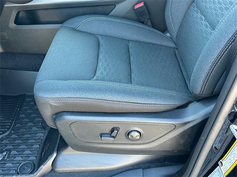 New 2026 RAM 1500 4x4 Crew Cab image 11