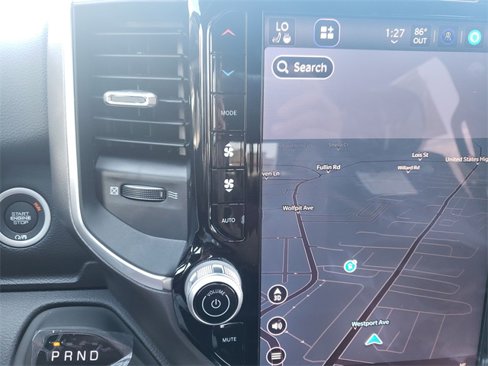 New 2025 RAM 1500 4x4 Crew Cab image 30