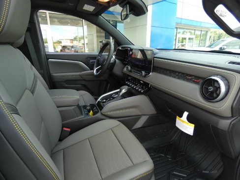 New 2026 Chevrolet Colorado ZR2 w/ Technology Package image 18