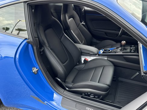 Certified 2025 Porsche 911 Carrera T image 20
