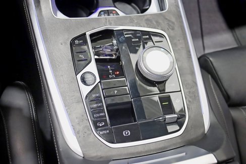 Used 2024 BMW X7 xDrive40i w/ Executive Package image 28
