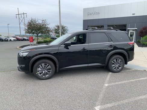 New 2025 Nissan Pathfinder SV w/ SV Premium Package image 4