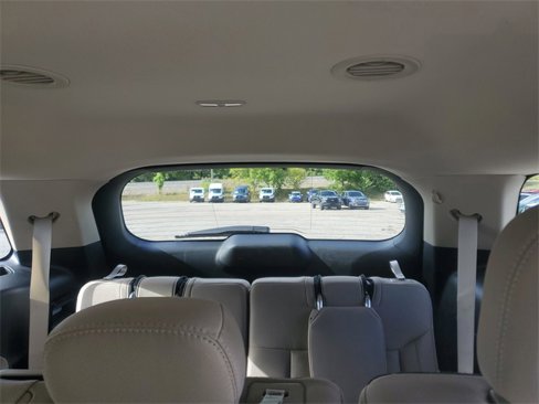 Certified 2023 Ford Explorer XLT image 29
