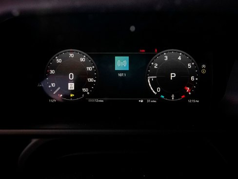 New 2025 Land Rover Defender 110 S image 9