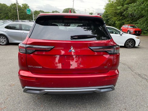 New 2025 Mitsubishi Outlander SE image 4