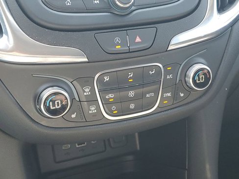 Certified 2024 Chevrolet Equinox LT image 28