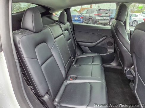 Used 2022 Tesla Model Y Performance image 32