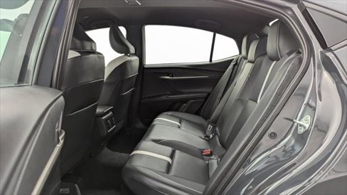 Used 2025 Toyota Camry SE image 17