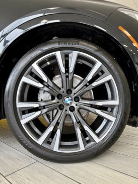 Used 2020 BMW X7 xDrive40i w/ Executive Package image 21
