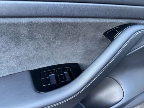 Used 2020 Tesla Model 3 Standard Range Plus image 37