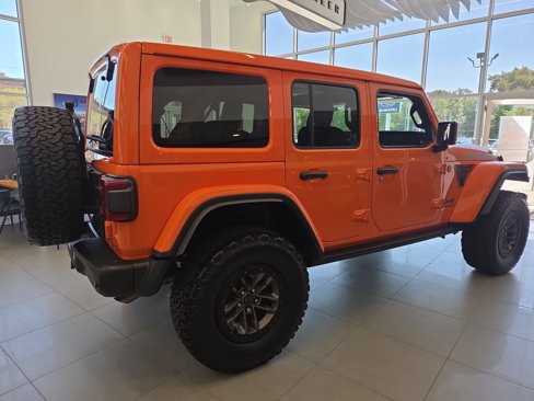Used 2025 Jeep Wrangler Unlimited Rubicon 392 image 3