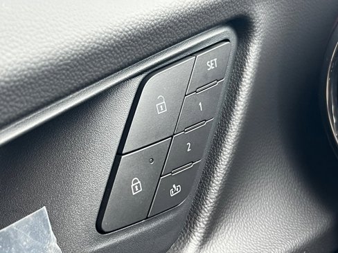 New 2026 Chevrolet Equinox RS w/ Convenience Package III image 11