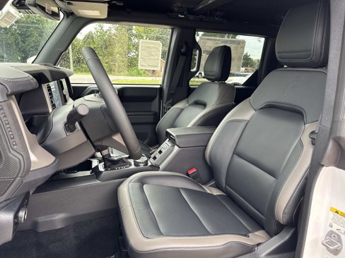 New 2025 Ford Bronco Outer Banks image 8