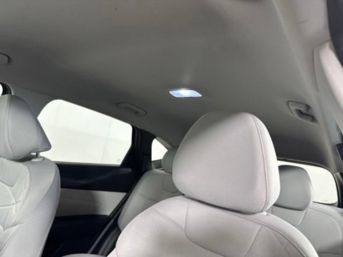 Certified 2025 Hyundai Tucson SE image 11