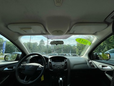 Used 2015 Ford Focus SE image 25
