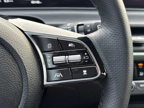Used 2024 Kia Seltos SX w/ SX Sunroof Package image 28