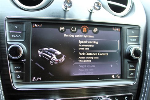 Used 2018 Bentley Bentayga image 54