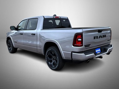 New 2026 RAM 1500 4x4 Crew Cab image 7