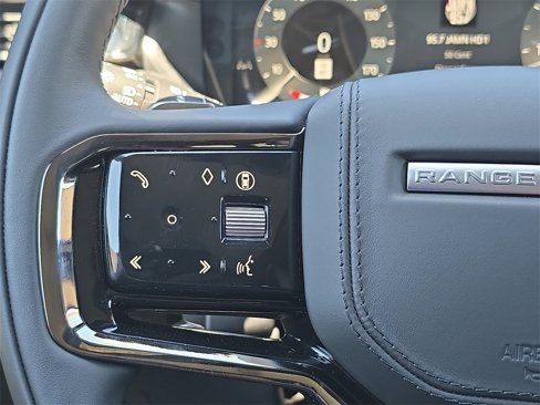 New 2026 Land Rover Range Rover Velar Dynamic SE image 17