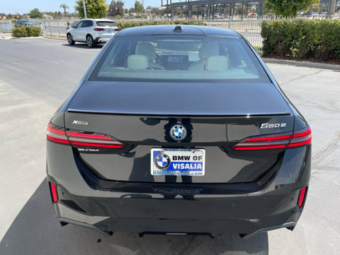New 2026 BMW 550e xDrive w/ Premium Package image 4