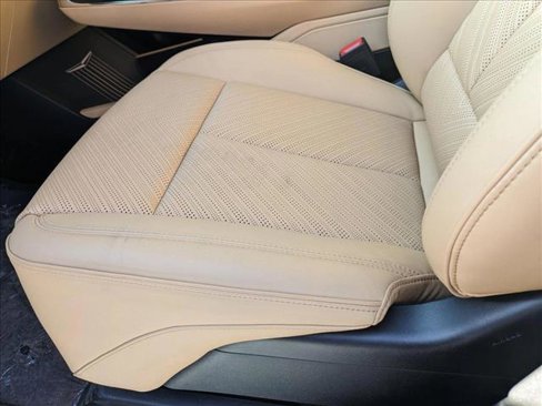 New 2025 Cadillac Escalade IQ Luxury 2 w/ LPO, Radiant Package image 4