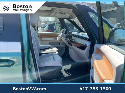 New 2025 Volkswagen ID. Buzz 1st Edition image 28