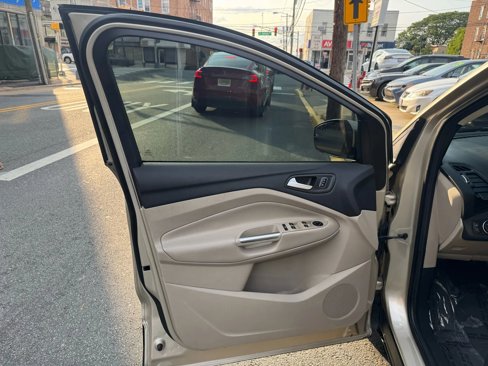 Used 2018 Ford Escape SEL image 22