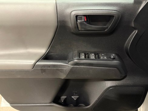 Used 2023 Toyota Tacoma SR image 13