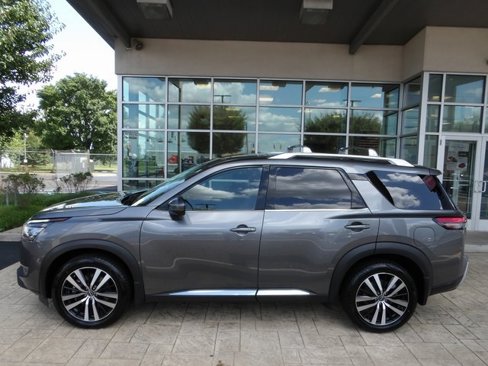 Certified 2023 Nissan Pathfinder Platinum image 4
